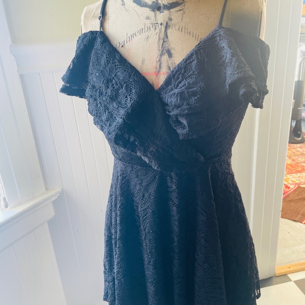 Black Elegant Lace Dress